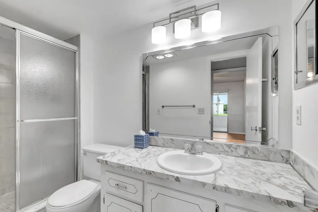 267 Wellington J West Palm Beach FL 33417