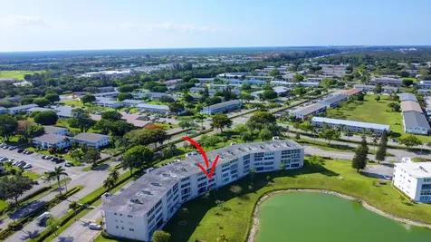 267 Wellington J West Palm Beach FL 33417