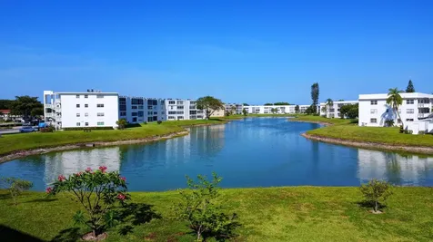 267 Wellington J West Palm Beach FL 33417