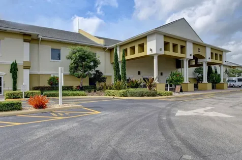 267 Wellington J West Palm Beach FL 33417