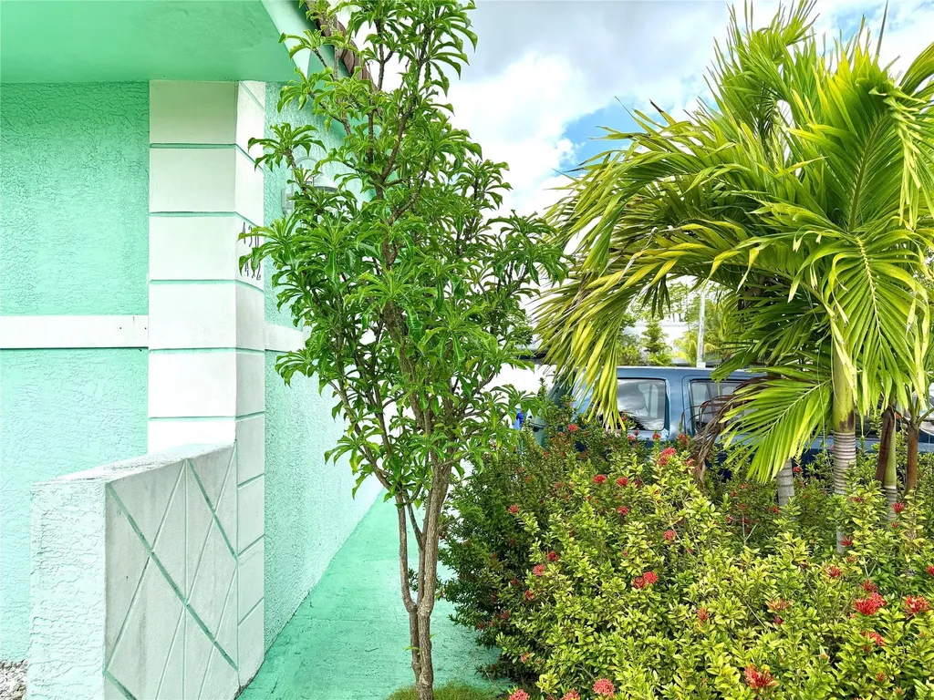 430 NE 75th Street Miami FL 33138