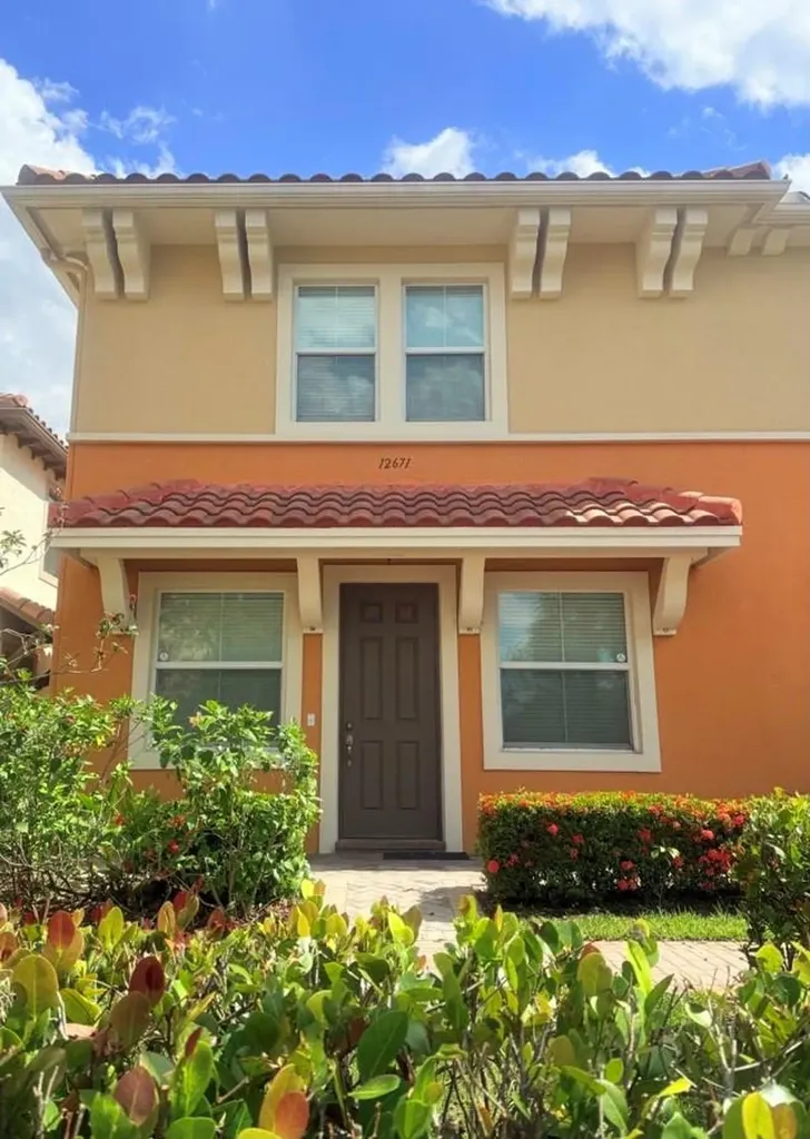 12671 NW 32nd Manor Sunrise FL 33323