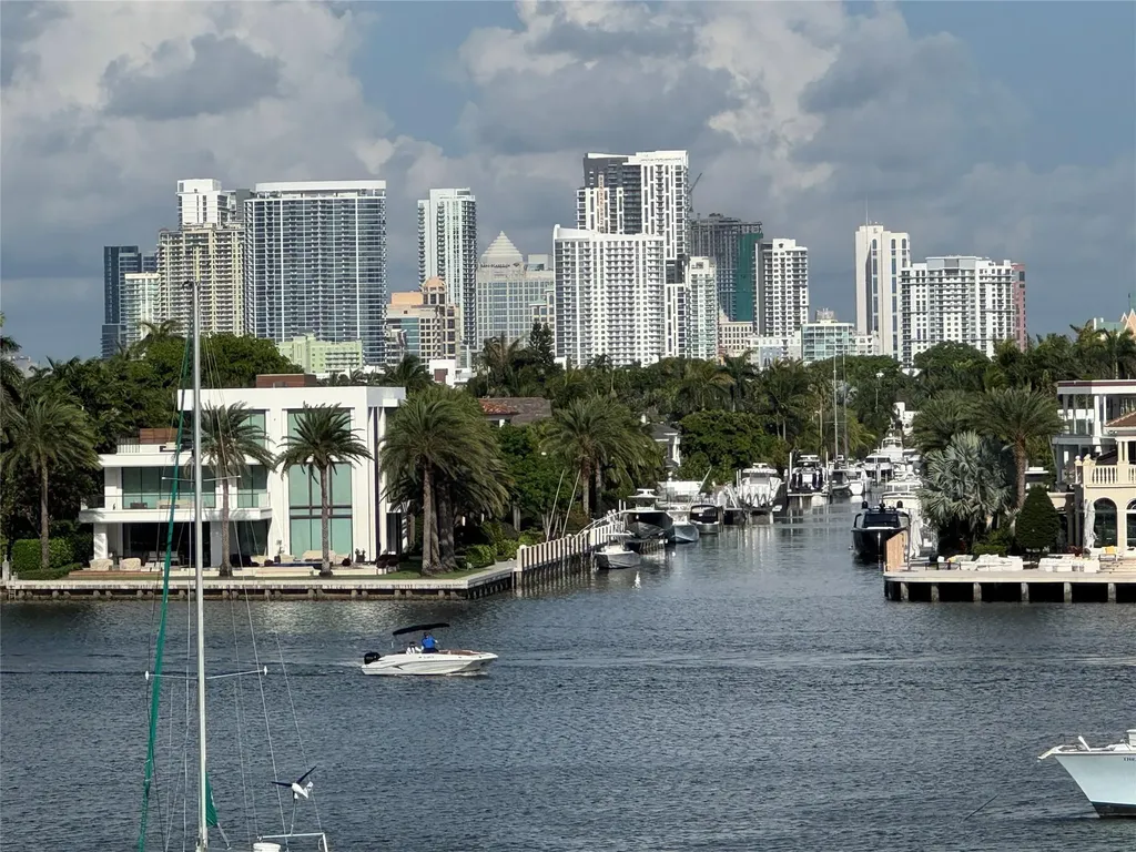 95 N Birch Road Fort Lauderdale FL 33304