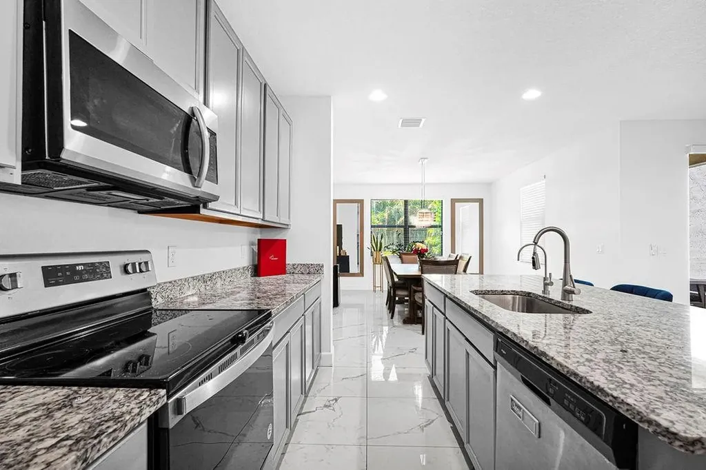 453 NW 36th Avenue Pompano Beach FL 33069