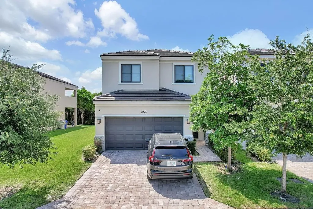 453 NW 36th Avenue Pompano Beach FL 33069