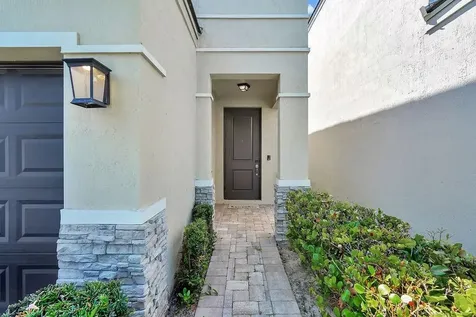 453 NW 36th Avenue Pompano Beach FL 33069