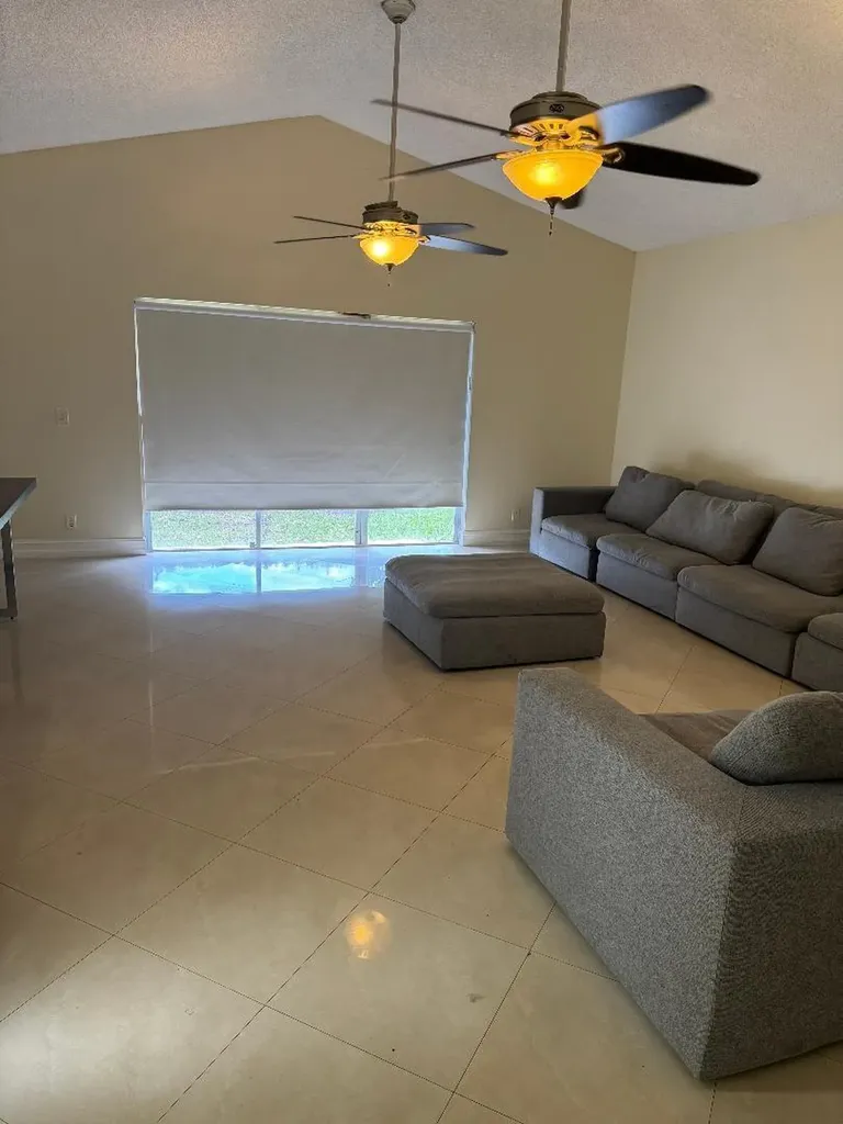 5201 SW 31st Avenue Fort Lauderdale FL 33312