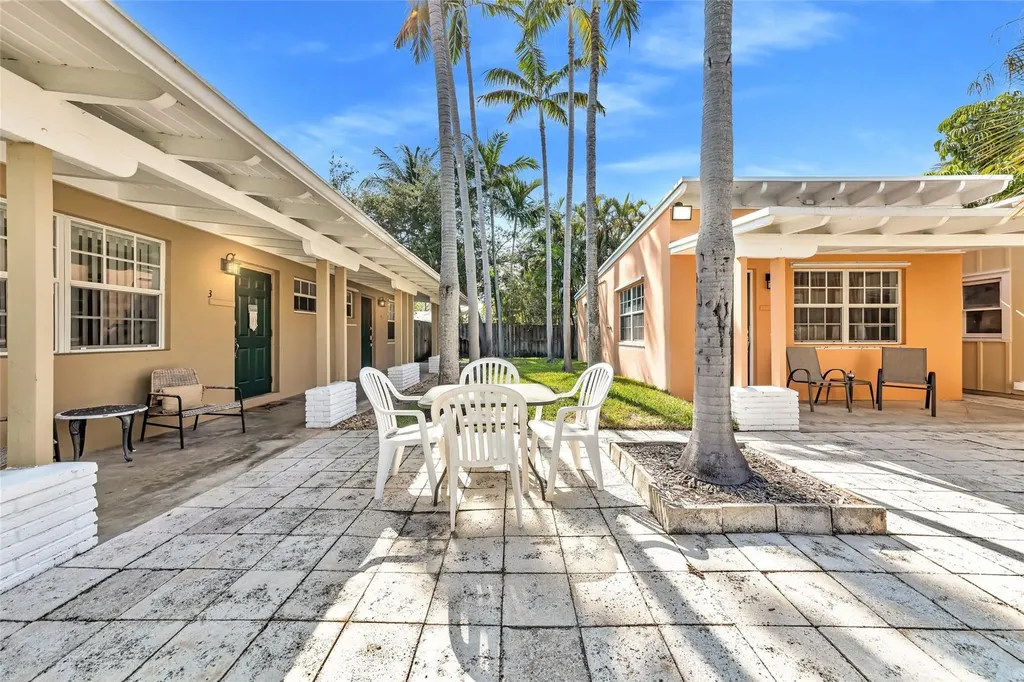 805 NE 17th Avenue Fort Lauderdale FL 33304