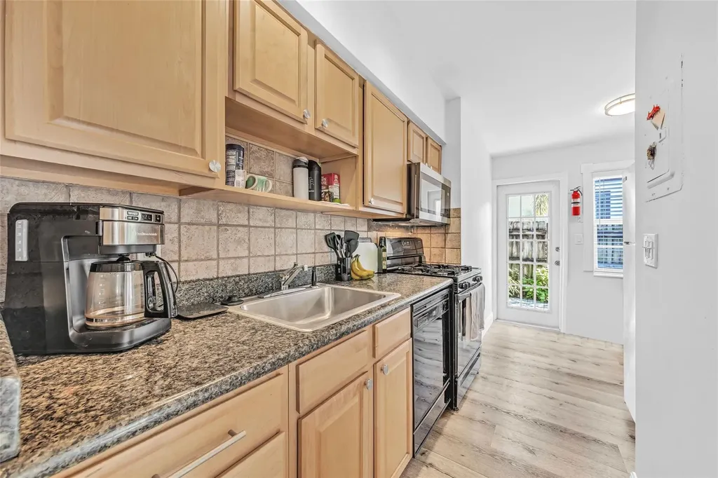 805 NE 17th Avenue Fort Lauderdale FL 33304