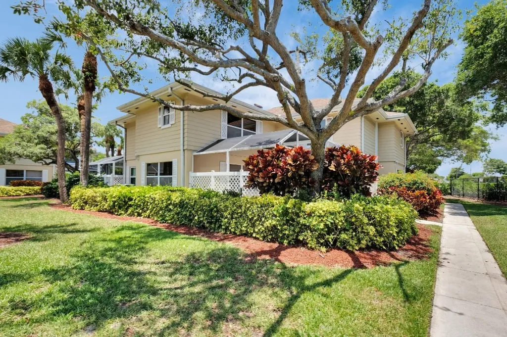 6503 Dryden Court Boynton Beach FL 33436