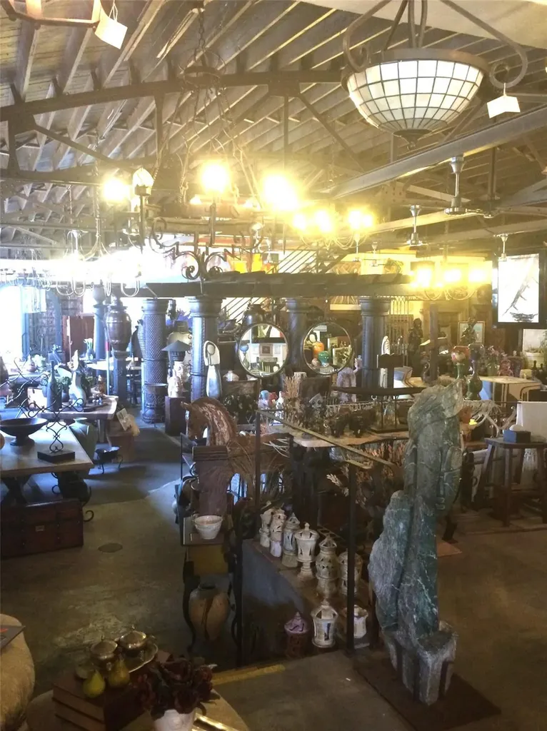 101 NE 1st Street Dania Beach FL 33004