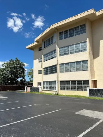 4191 NW 41st Street Lauderdale Lakes FL 33319