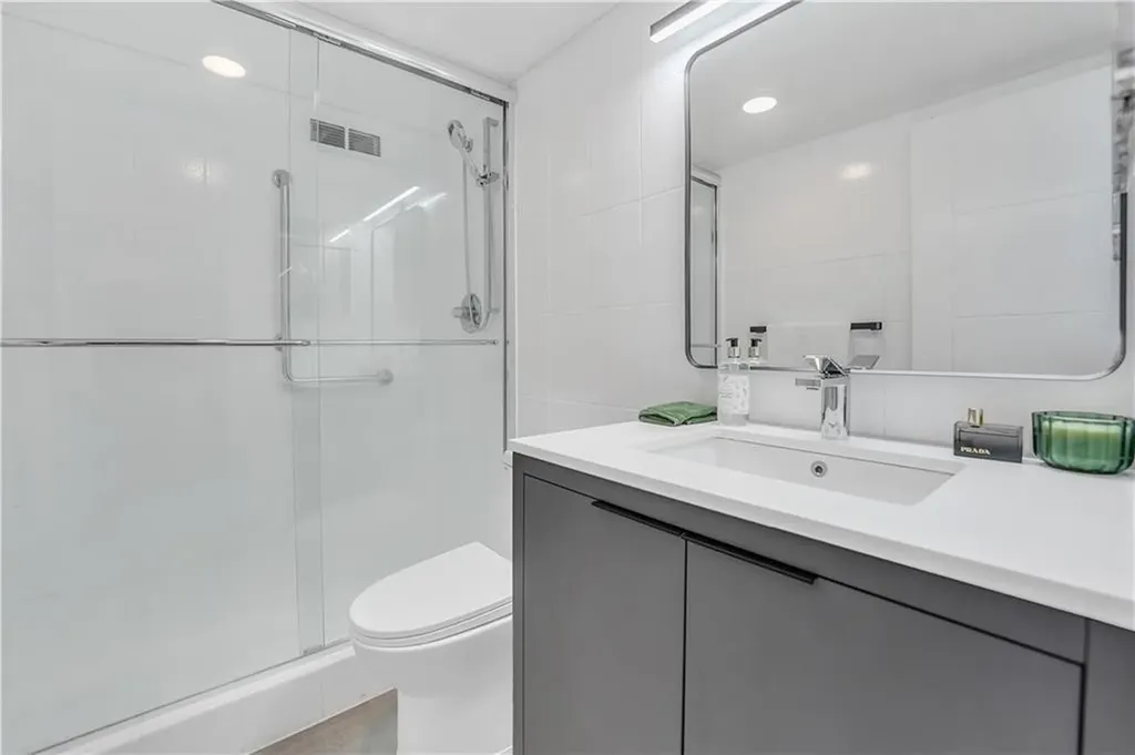 888 Intracoastal Drive Fort Lauderdale FL 33304