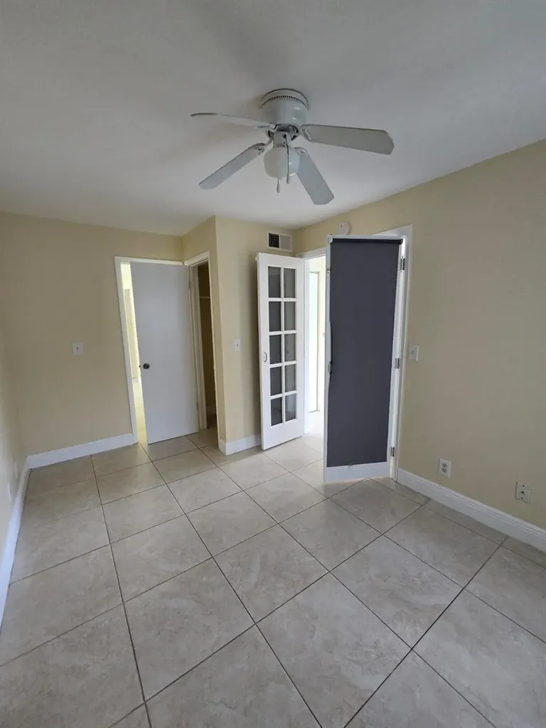 8775 NW 39th Street Sunrise FL 33351