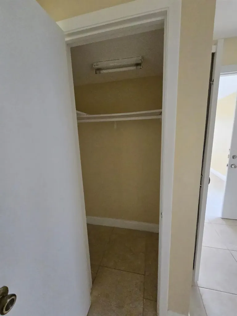 8775 NW 39th Street Sunrise FL 33351