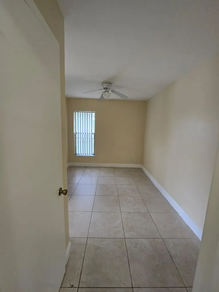 8775 NW 39th Street Sunrise FL 33351