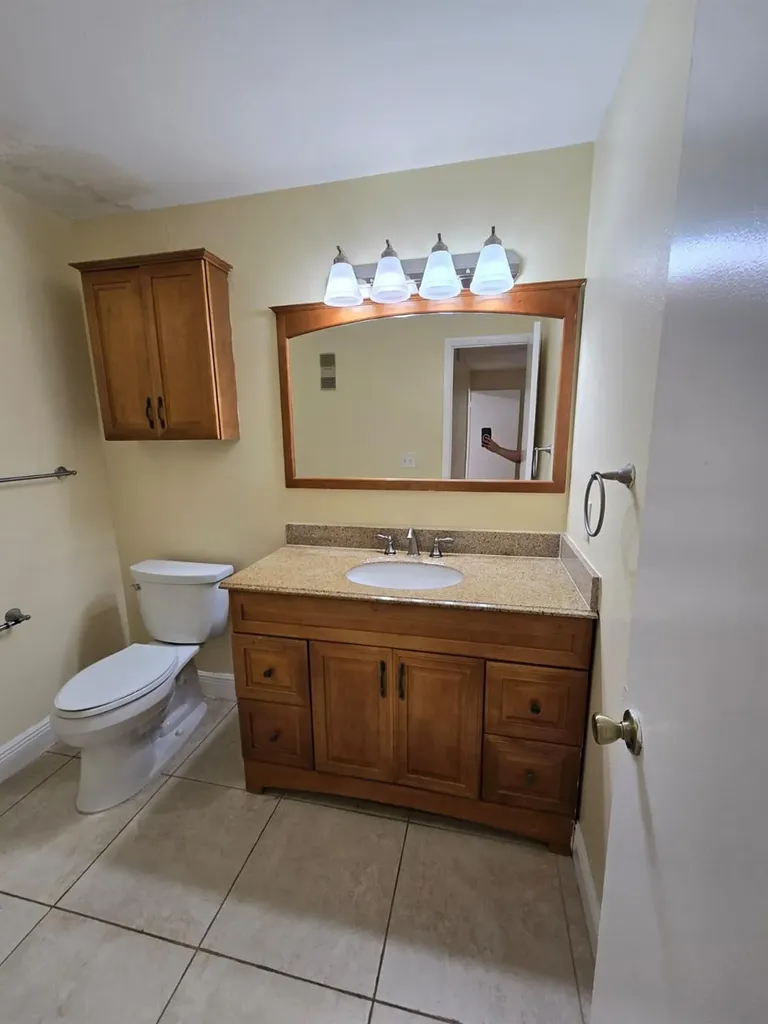 8775 NW 39th Street Sunrise FL 33351