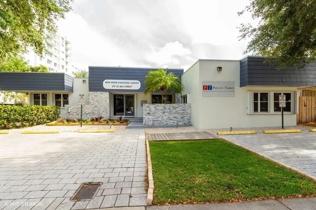 212 SE 8th Street Fort Lauderdale FL 33316