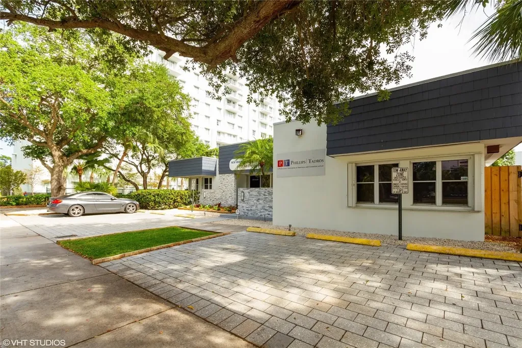 212 SE 8th Street Fort Lauderdale FL 33316