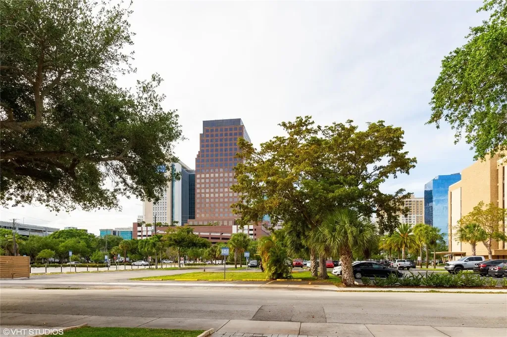 212 SE 8th Street Fort Lauderdale FL 33316