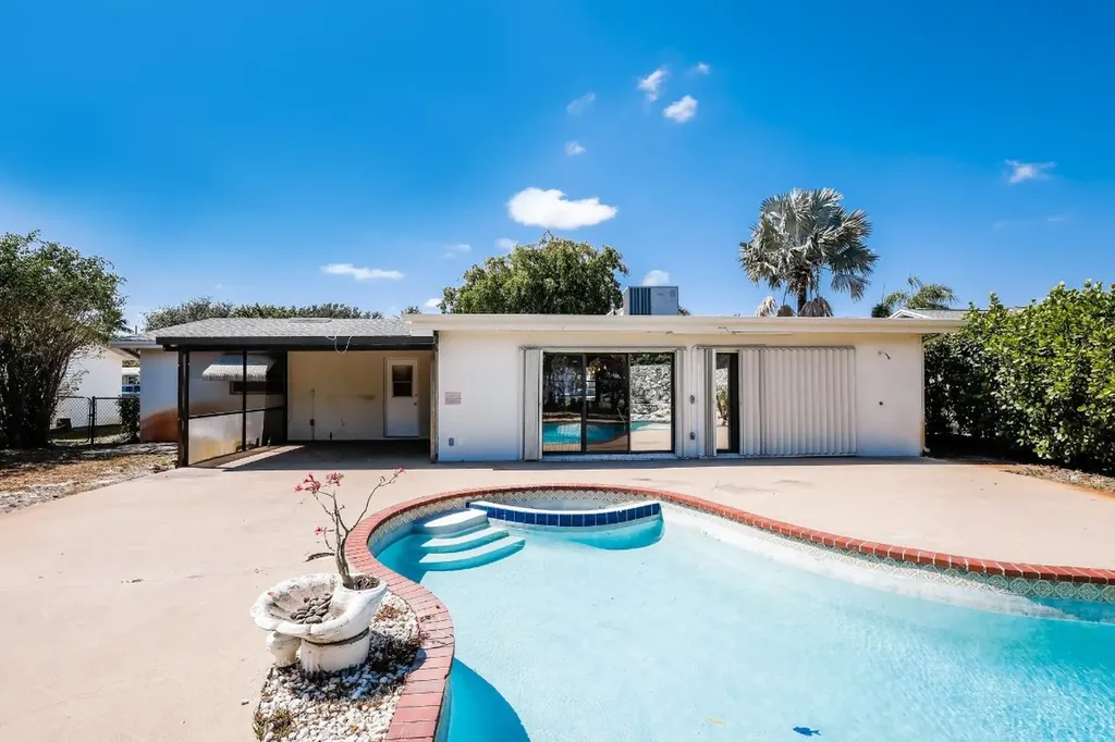 2607 Bahia Road West Palm Beach FL 33406