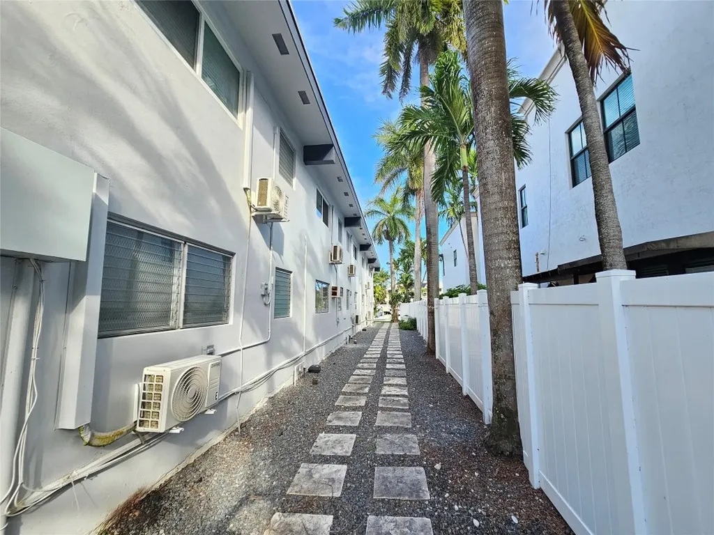 1354 Bayview Drive Fort Lauderdale FL 33304
