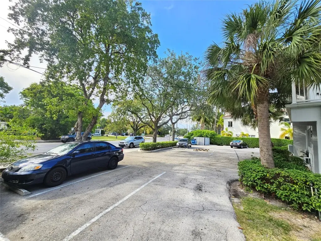1354 Bayview Drive Fort Lauderdale FL 33304