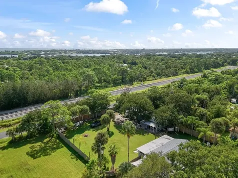 9633 Honeysuckle Sebastian FL 32976