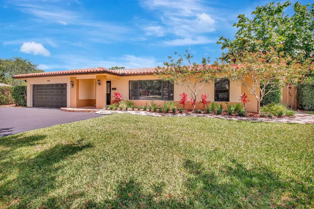7281 NW 9th Street Plantation FL 33317
