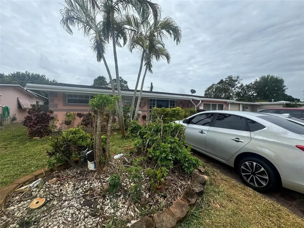 6600 NW 25th Court Sunrise FL 33313