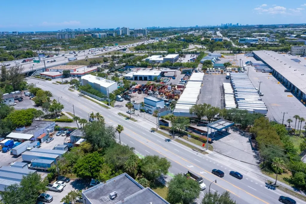 1126 Drive Martin Luther King Jr Boulevard Pompano Beach FL 33069