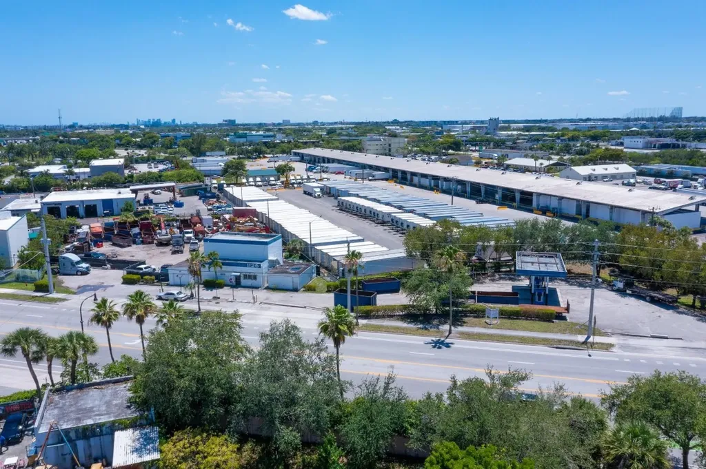 1126 Drive Martin Luther King Jr Boulevard Pompano Beach FL 33069