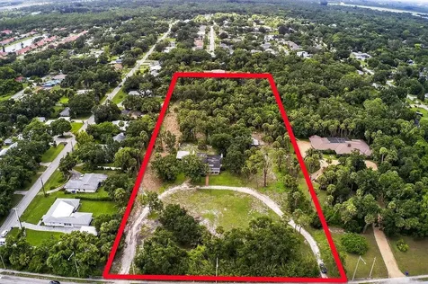 5240 20TH Street Vero Beach FL 32966