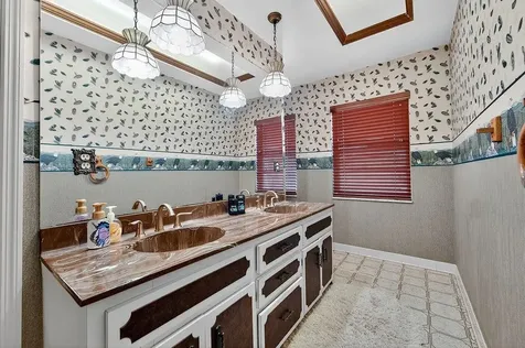 5240 20th Street Vero Beach FL 32966