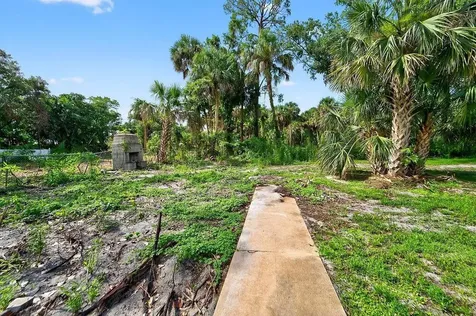 5240 20th Street Vero Beach FL 32966