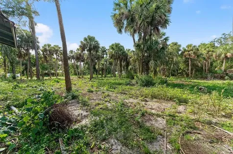 5240 20th Street Vero Beach FL 32966