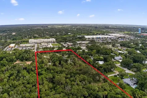 5240 20th Street Vero Beach FL 32966