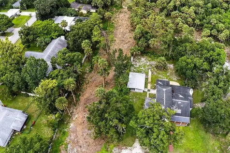 5240 20th Street Vero Beach FL 32966