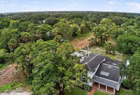 5240 20th Street Vero Beach FL 32966