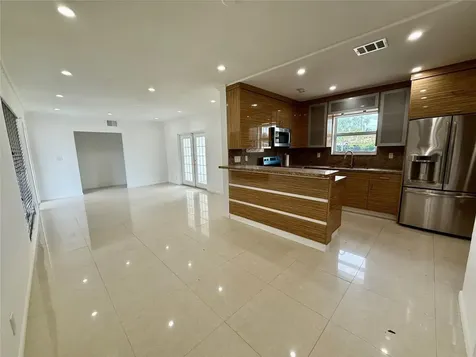 5070 SW 11th Street Plantation FL 33317