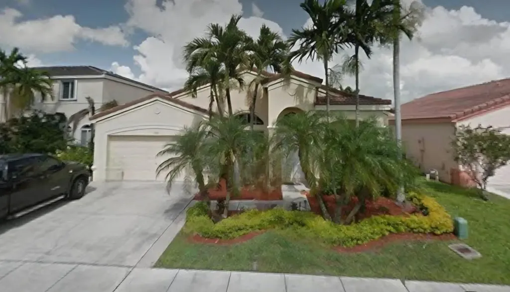 1550 SW 106th Terrace Davie FL 33324