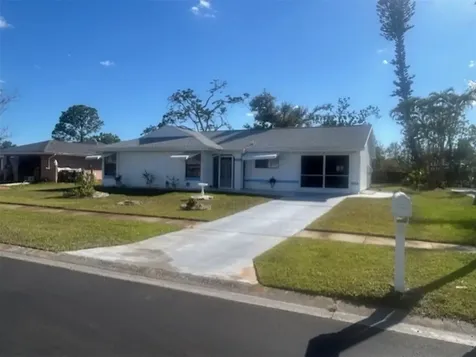 6639 Kenwood Drive North Port FL 34287