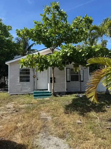 2127 Cleveland Street Hollywood FL 33020