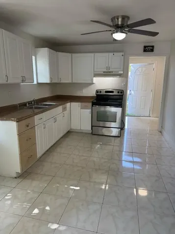 2127 Cleveland Street Hollywood FL 33020