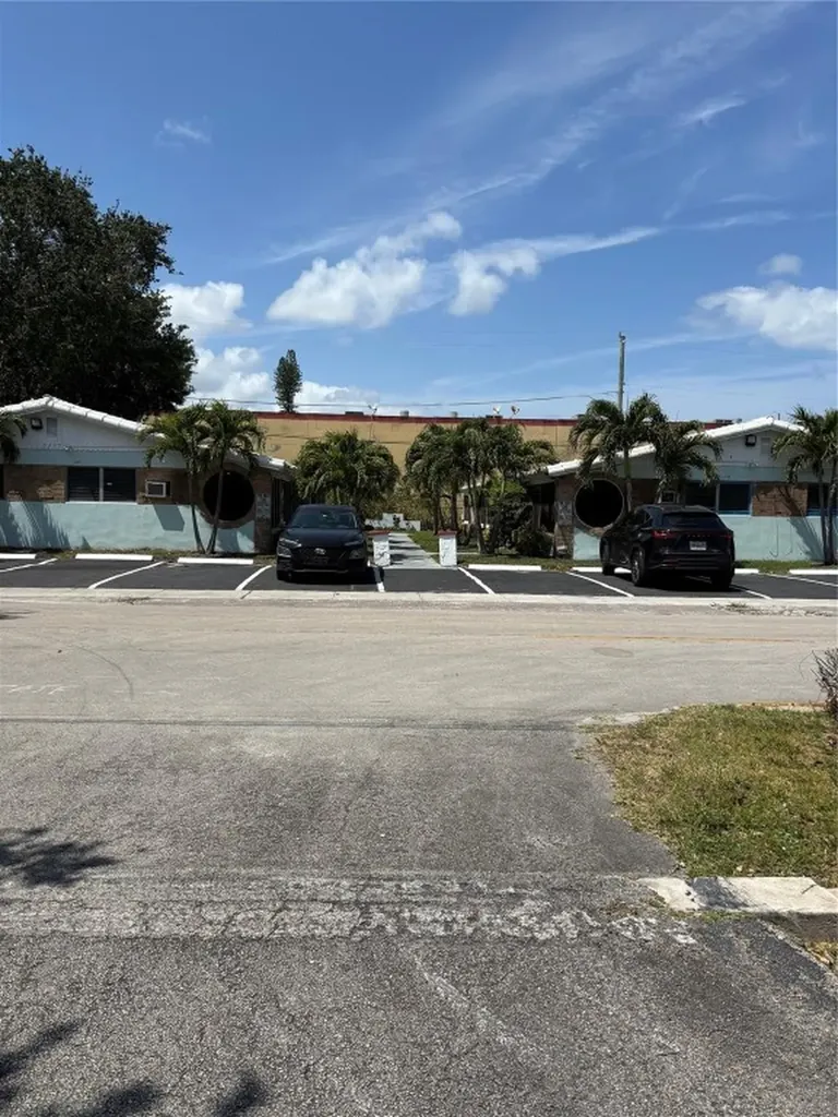2127 Polk Street Hollywood FL 33020