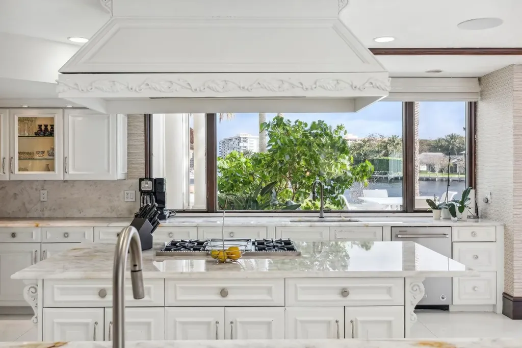 3100 NE 46th Street Lighthouse Point FL 33064