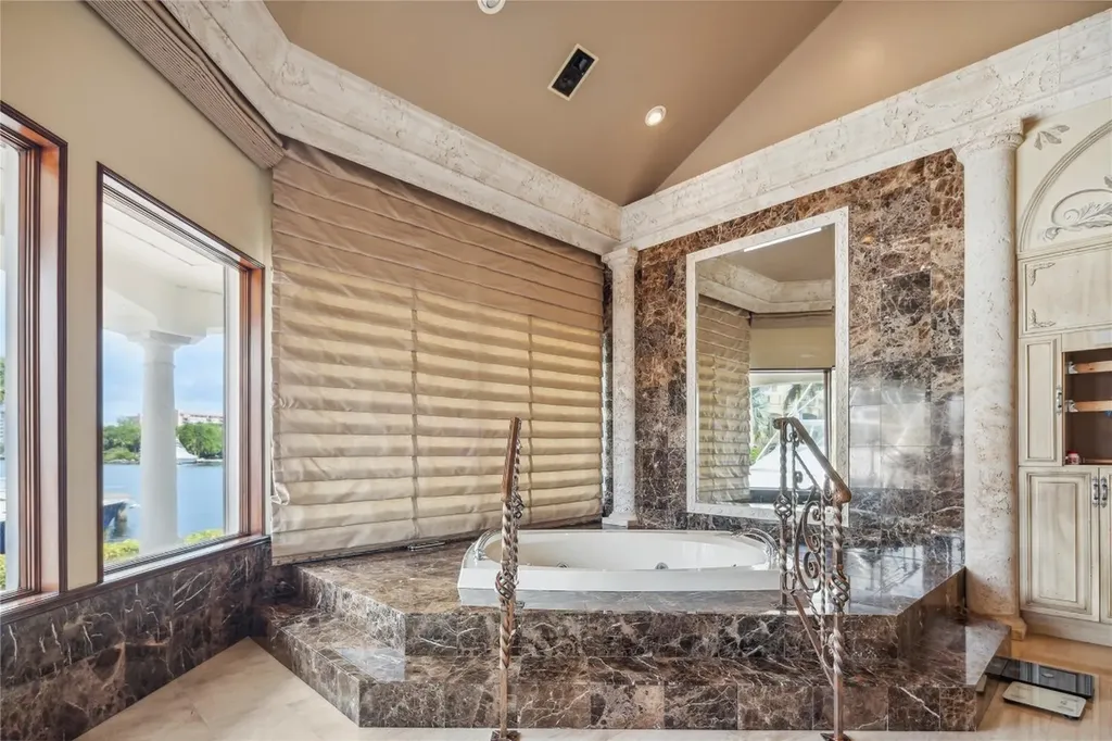 3100 NE 46th Street Lighthouse Point FL 33064