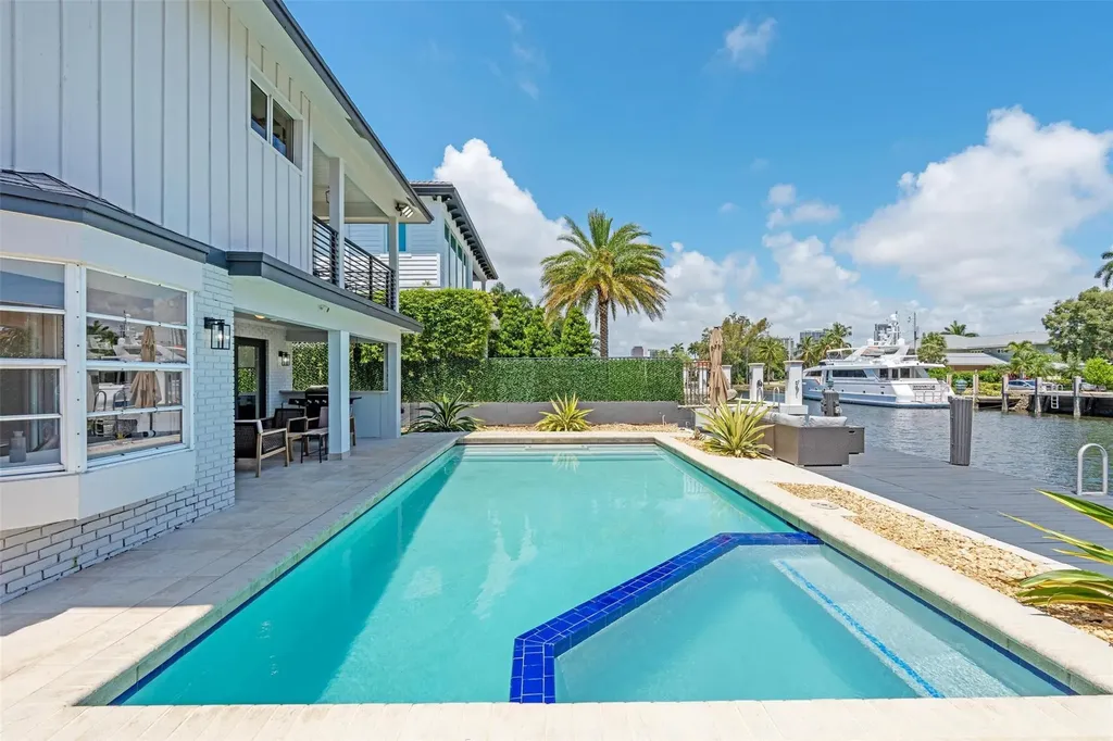 1749 SE 9th Street Fort Lauderdale FL 33316