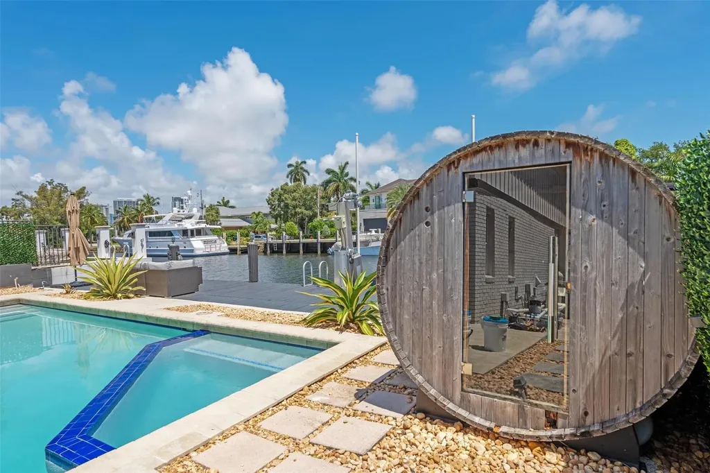 1749 SE 9th Street Fort Lauderdale FL 33316