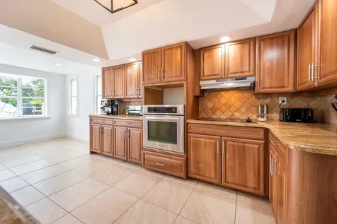 1749 SE 9th Street Fort Lauderdale FL 33316